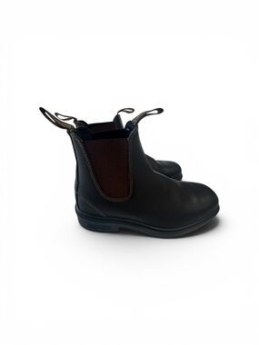 Blundstone Chelsea Boots in Black with Brown Elastic Panels